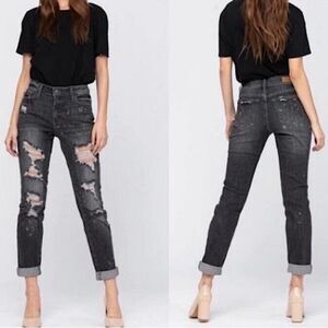 Judy Blue Boyfriend Fit Mid Rise Stretch Black Distressed‎ Jeans 5 / 27 JB8867